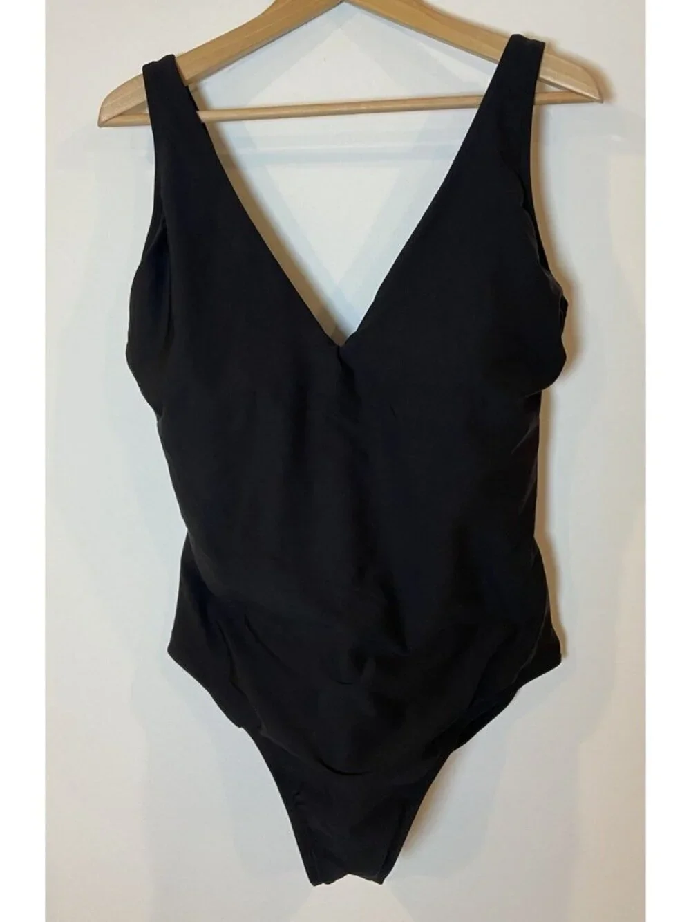 NWOT Miraclesuit Bathing Suit Swim Chi One Piece Black Size 16 New